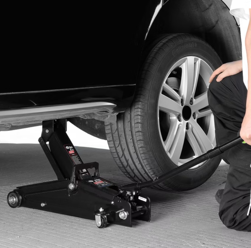 Hydraulische\u0020Krik\u0020Zwart\u00203\u0020Ton\u0020135\u002D400mm Hydraulische\u0020Krik\u0020Zwart\u00203\u0020Ton\u0020135\u002D400mm