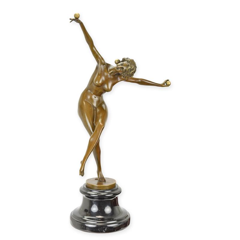 A\u0020BRONZE\u0020SCULPTURE\u0020OF\u0020A\u0020BALL\u0020DANCER