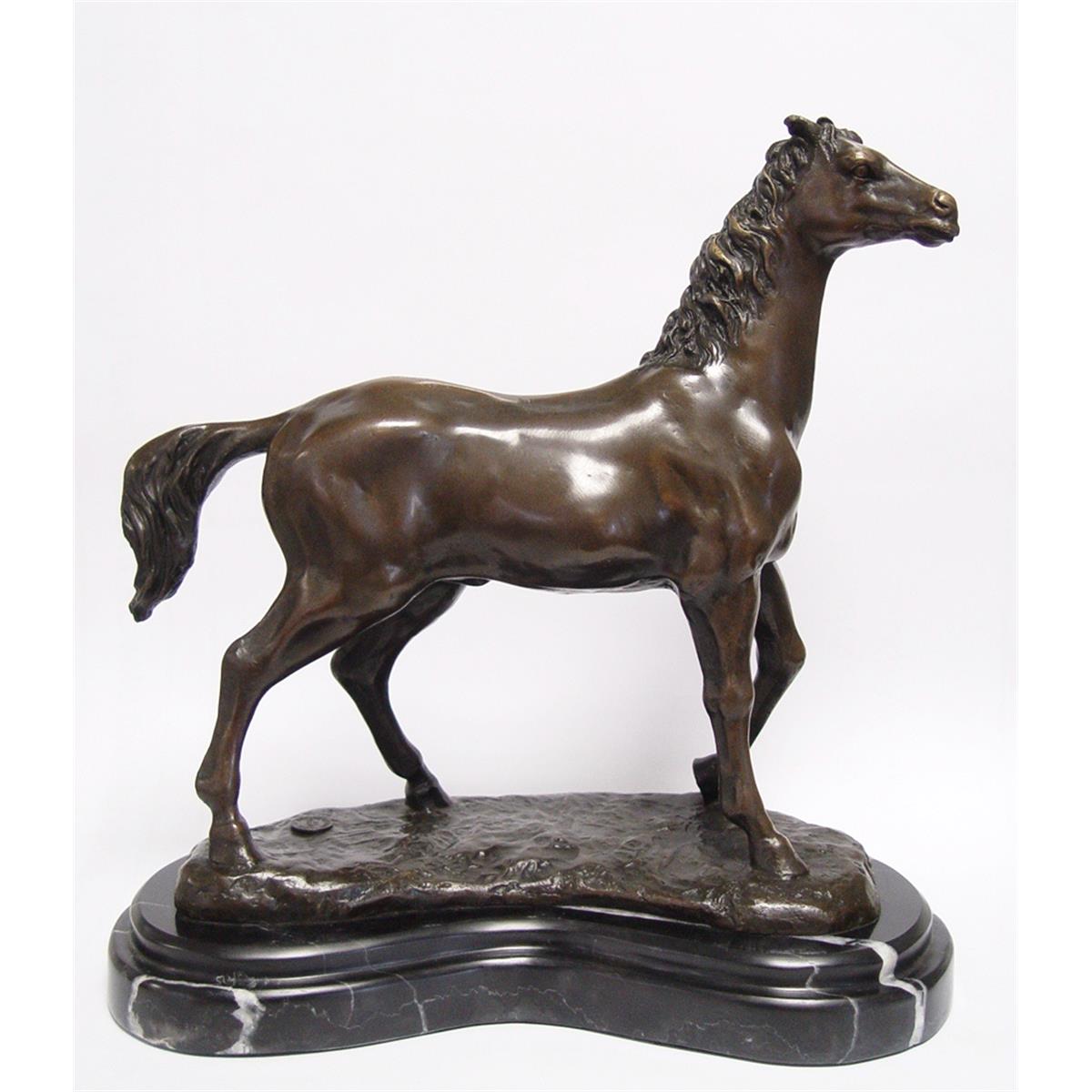 EEN\u0020BRONZEN\u0020BEELD\u0020VAN\u0020EEN\u0020PAARD