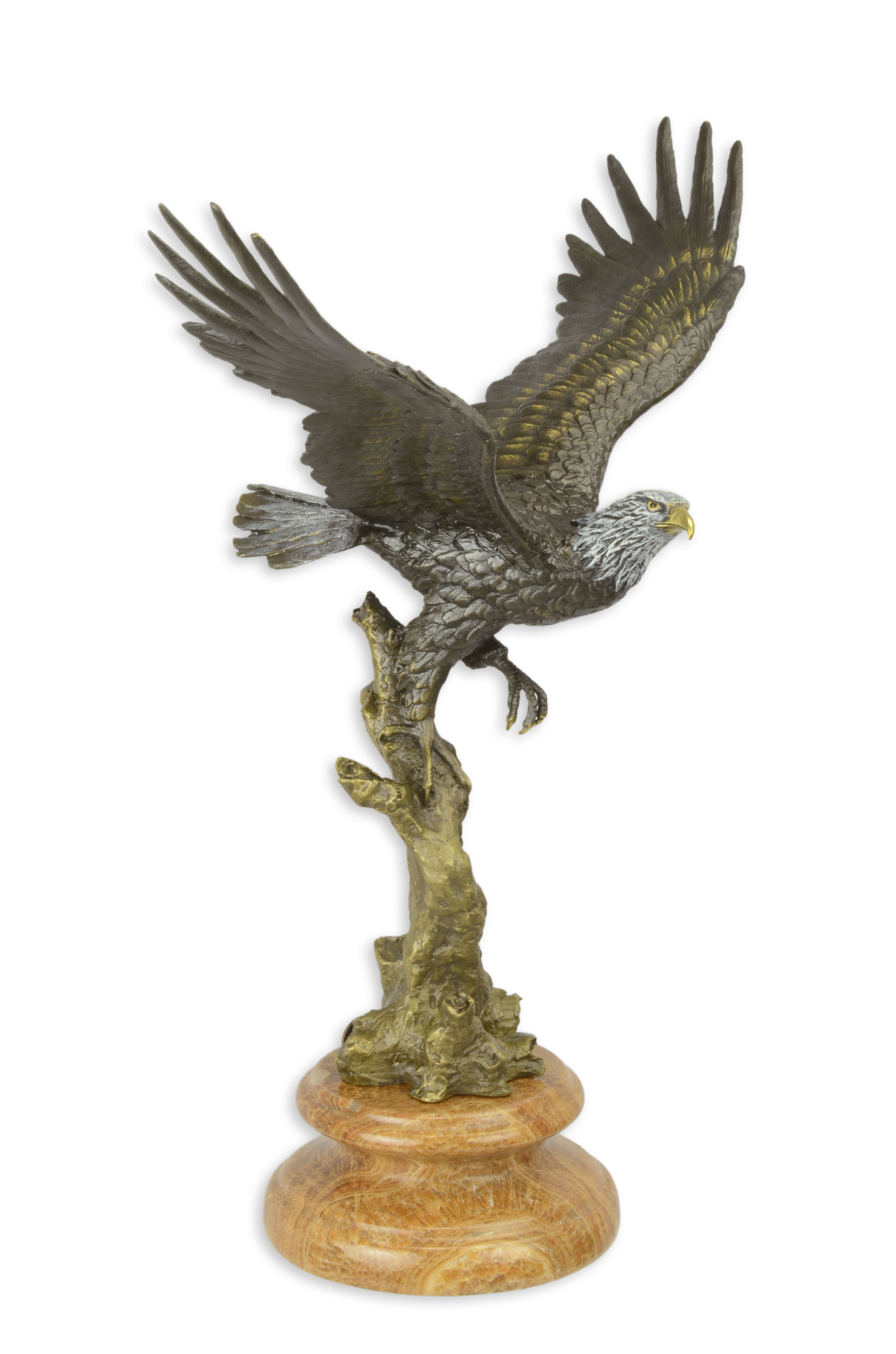 A\u0020BRONZE\u0020SCULPTURE\u0020OF\u0020AN\u0020EAGLE\u0020IN\u0020A\u0020FLIGHT