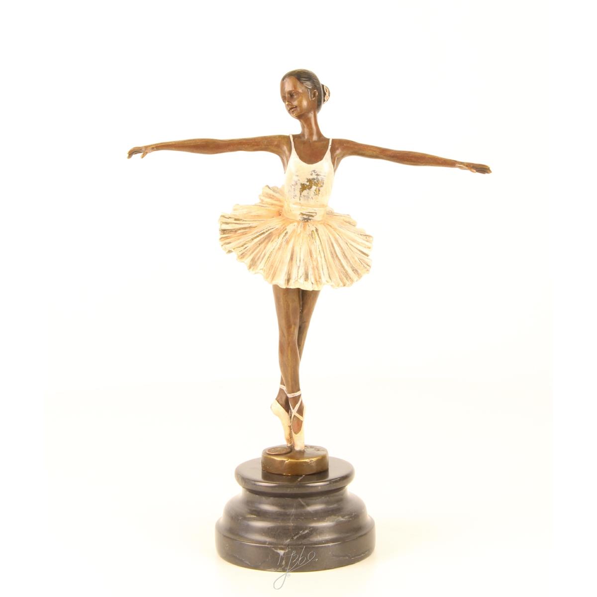 Bronzen\u0020beeld\u0020van\u0020een\u0020ballet\u0020danseres
