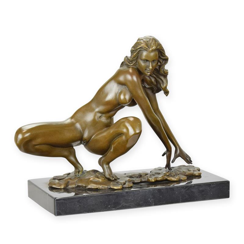 AN\u0020EROTIC\u0020BRONZE\u0020SCULPTURE\u0020OF\u0020A\u0020FEMALE\u0020NUDE