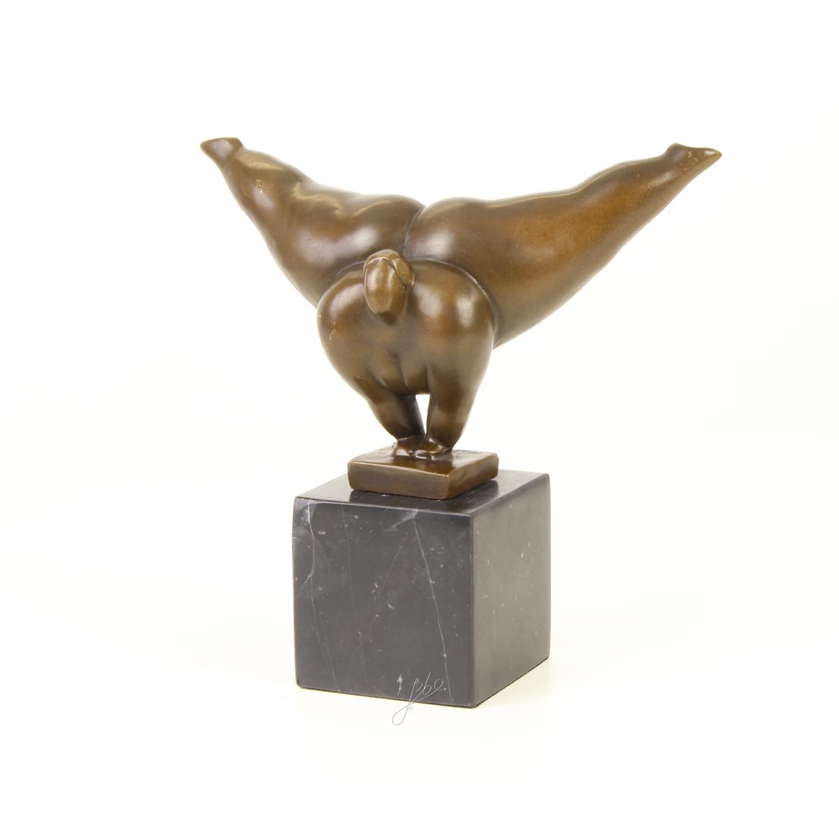 EEN\u0020MODERNISTISCHE\u0020BRONZEN\u0020SCULPTUUR\u0020VAN\u0020EEN\u0020DANSERES