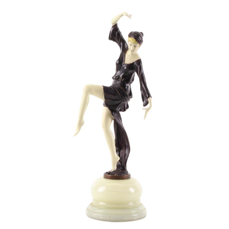 A\u0020BRONZE\u0020SCULPTURE\u0020CALLED\u0020\u0022THE\u0020AUTUMN\u0020DANCER\u0022