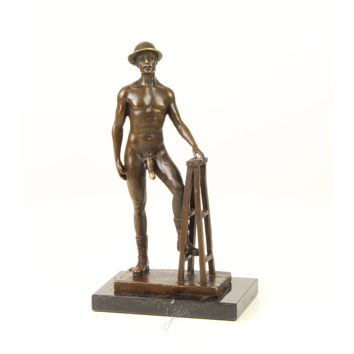 A\u0020BRONZE\u0020SCULPTURE\u0020OF\u0020A\u0020NUDE\u0020POSING\u0020MALE