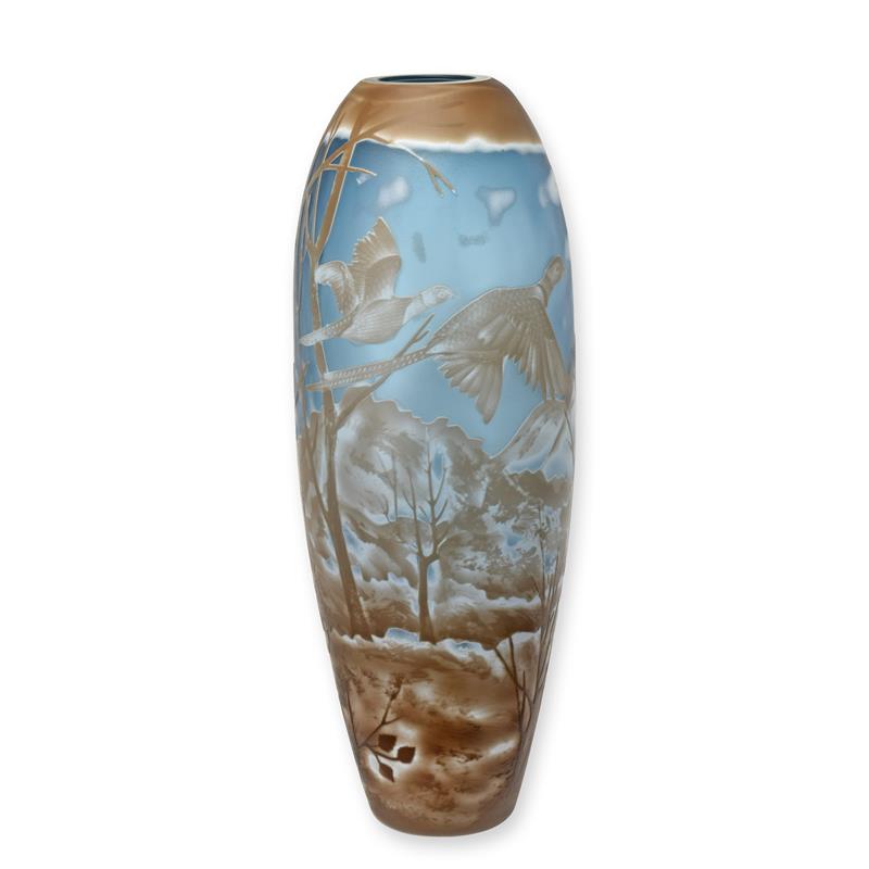 A\u0020CAMEO\u0020GLASS\u0020VASE\u0020\u0027WINTER\u0020LANDSCAPE\u0027