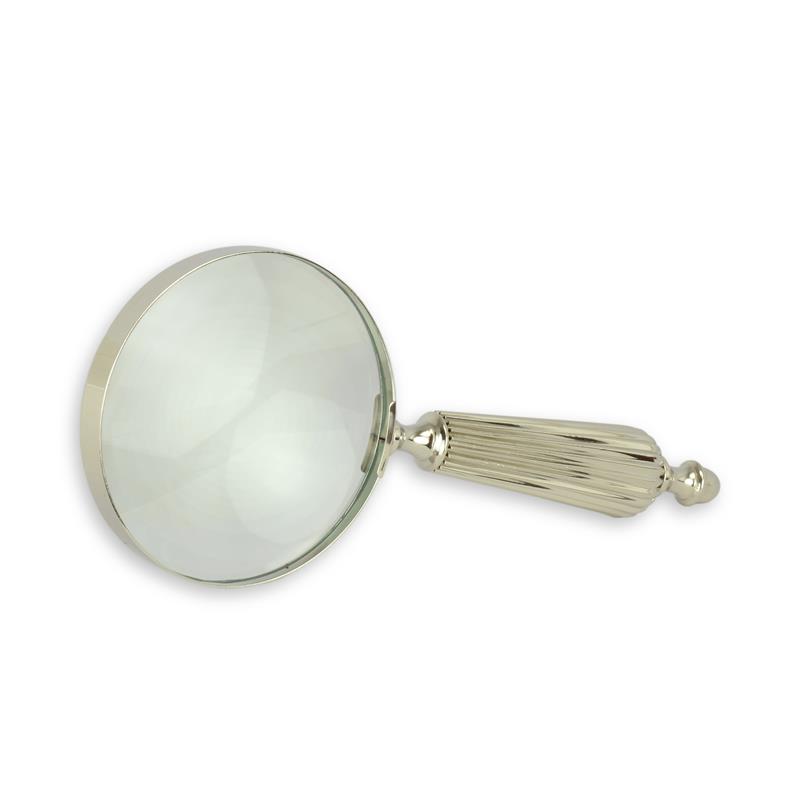 A\u0020MAGNIFYING\u002DGLASS
