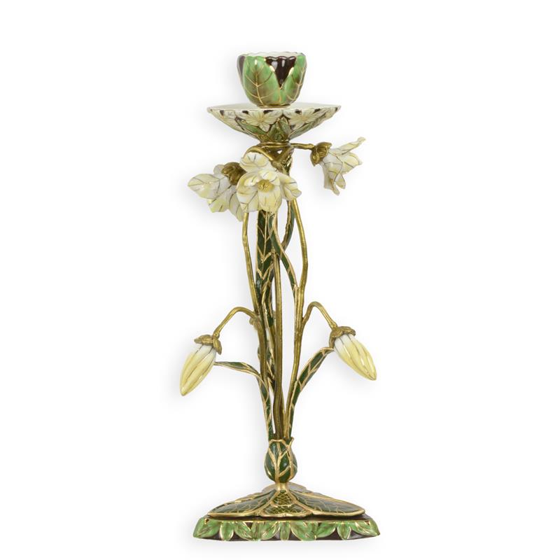 A\u0020BRONZE\u0020AND\u0020PORCELAIN\u0020FLORAL\u0020CANDLE\u0020STAND