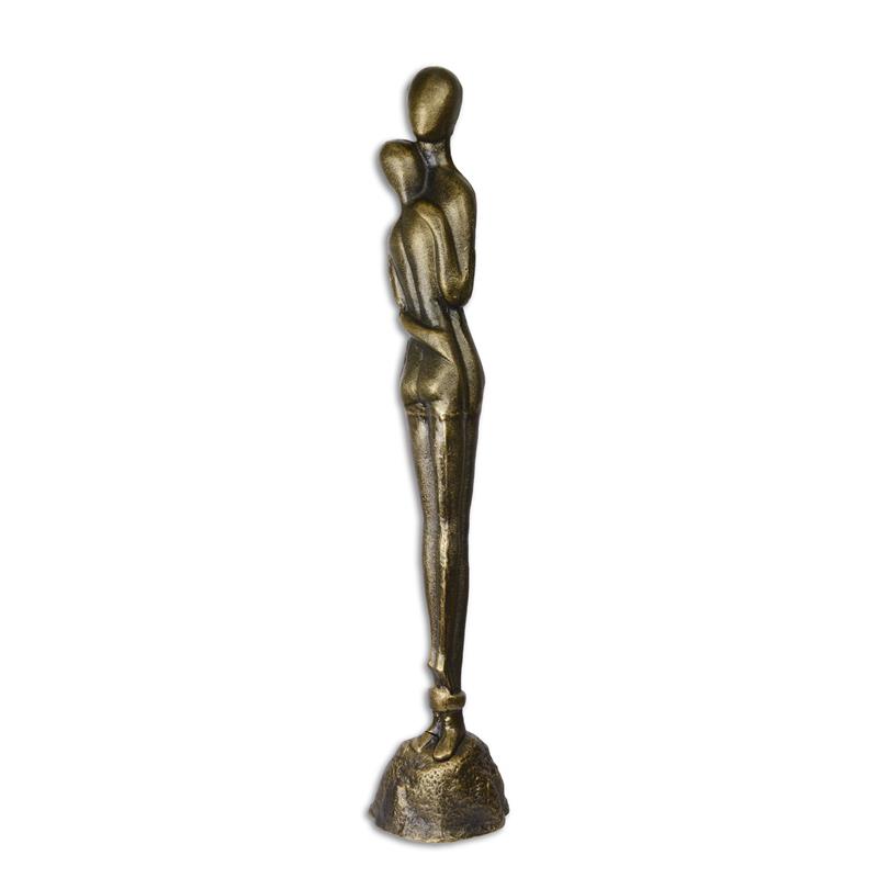 A\u0020CAST\u0020IRON\u0020SCULPTURE\u0020OF\u0020AN\u0020EMBRACING\u0020COUPLE\u0020\u002D\u0020BRONZE\u0020LOOK