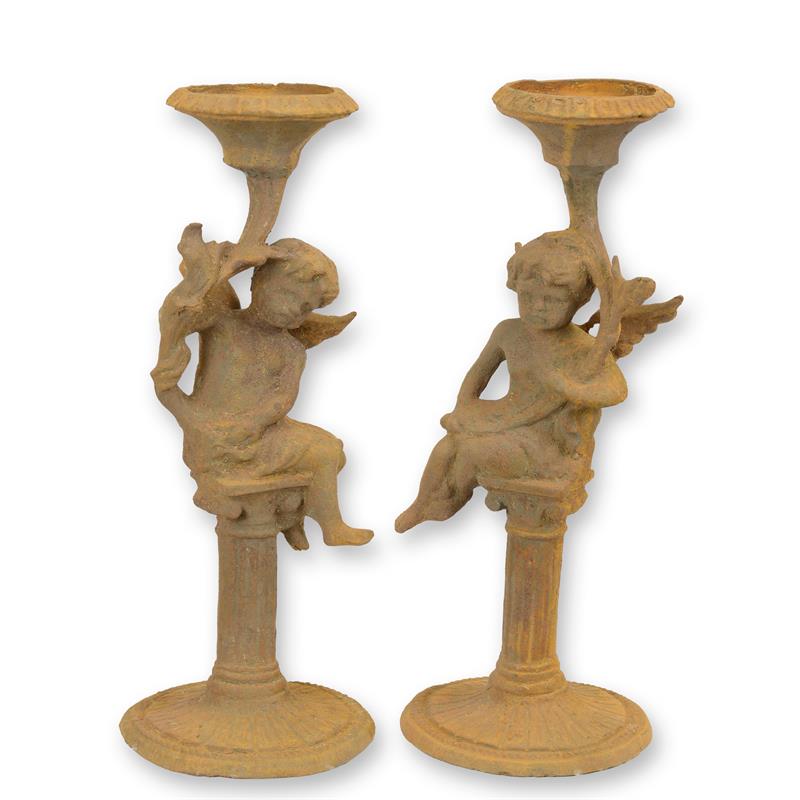 A\u0020PAIR\u0020OF\u0020RUSTY\u0020CAST\u0020IRON\u0020PUTTI\u0020CANDLESTANDS