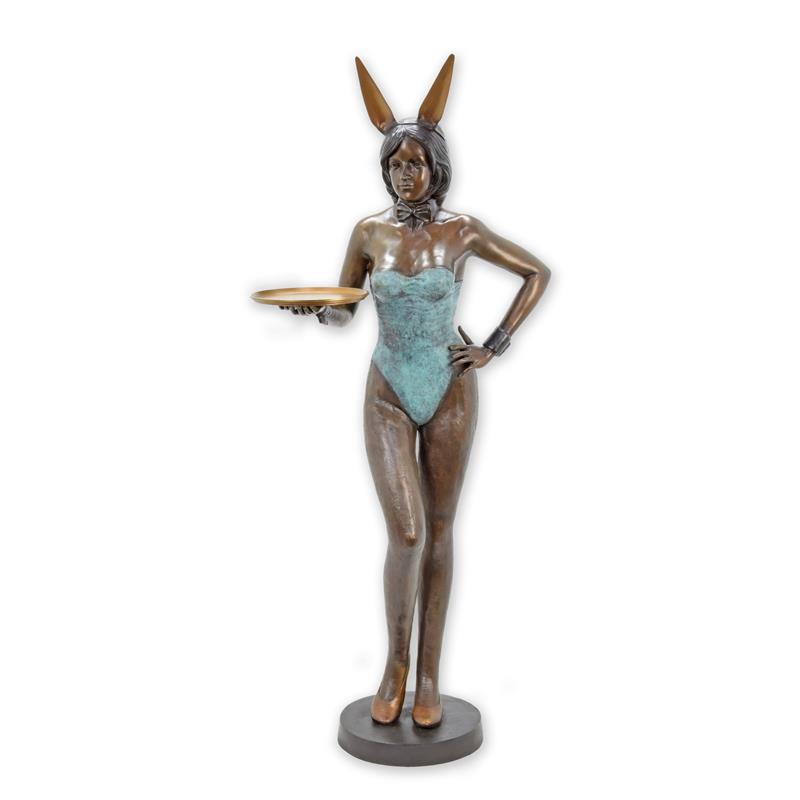 A\u0020BRONZE\u0020SCULPTURE\u0020OF\u0020A\u0020PLAYBUNNY