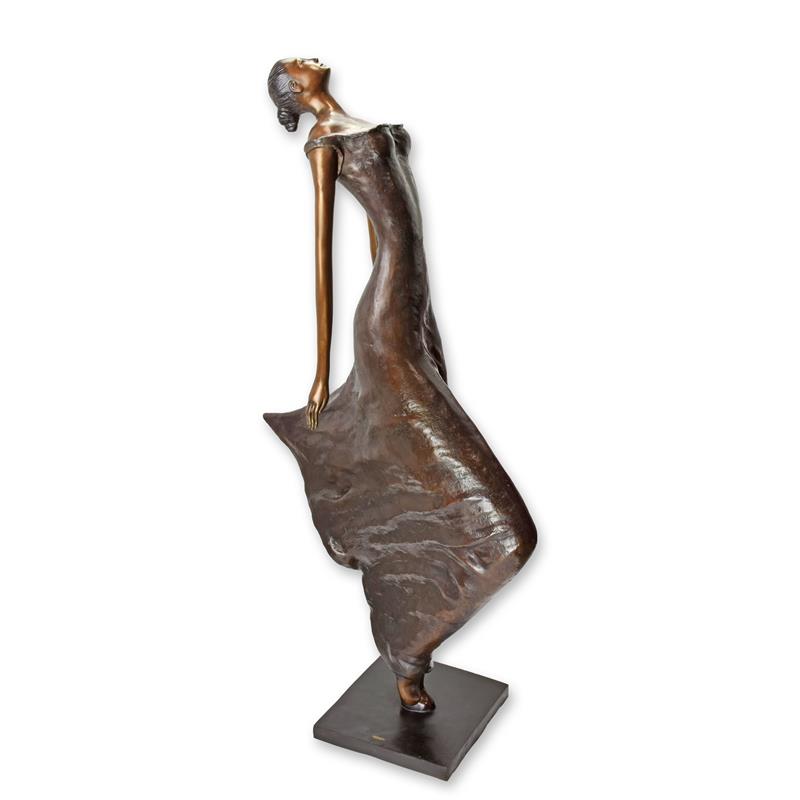 A\u0020MODERNIST\u0020BRONZE\u0020SCULPTURE\u0020OF\u0020A\u0020WOMAN\u0020IN\u0020DRESS