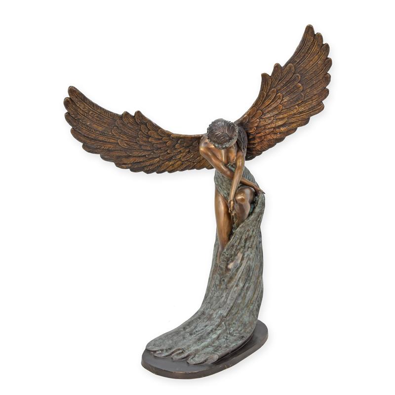 A\u0020BRONZE\u0020SCULPTURE\u0020OF\u0020A\u0020WINGED\u0020FEMALE