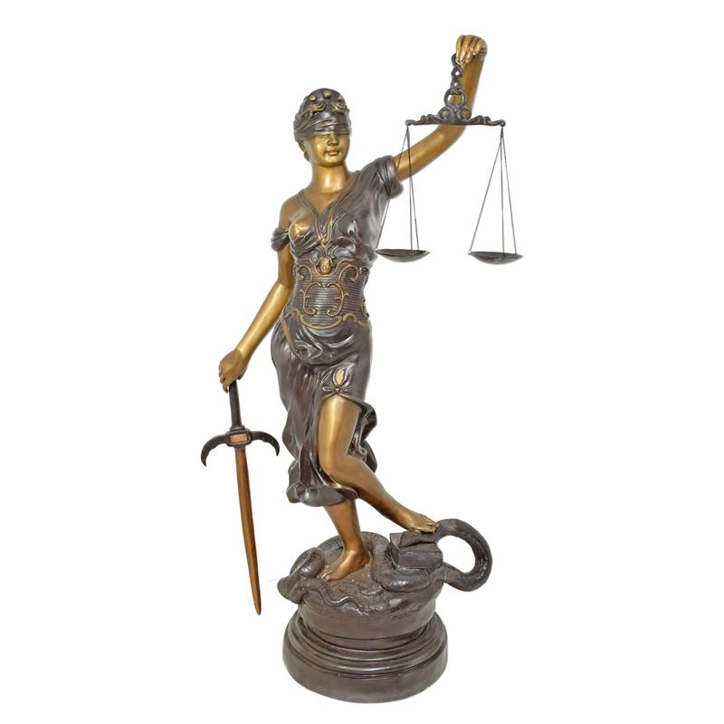 A\u0020BRONZE\u0020SCULPTURE\u0020OF\u0020LADY\u0020JUSTICE