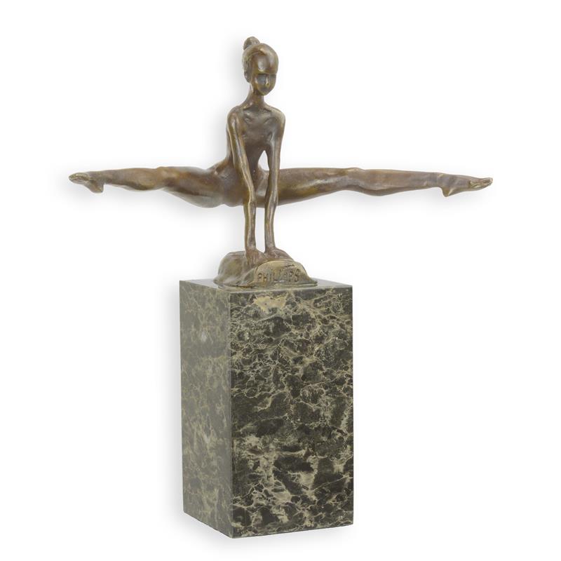 A\u0020BRONZE\u0020SCULPTURE\u0020OF\u0020A\u0020GYMNAST