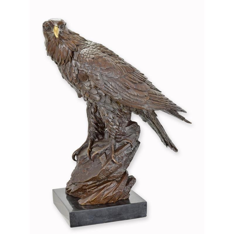 A\u0020BRONZE\u0020SCULPTURE\u0020OF\u0020AN\u0020EAGLE