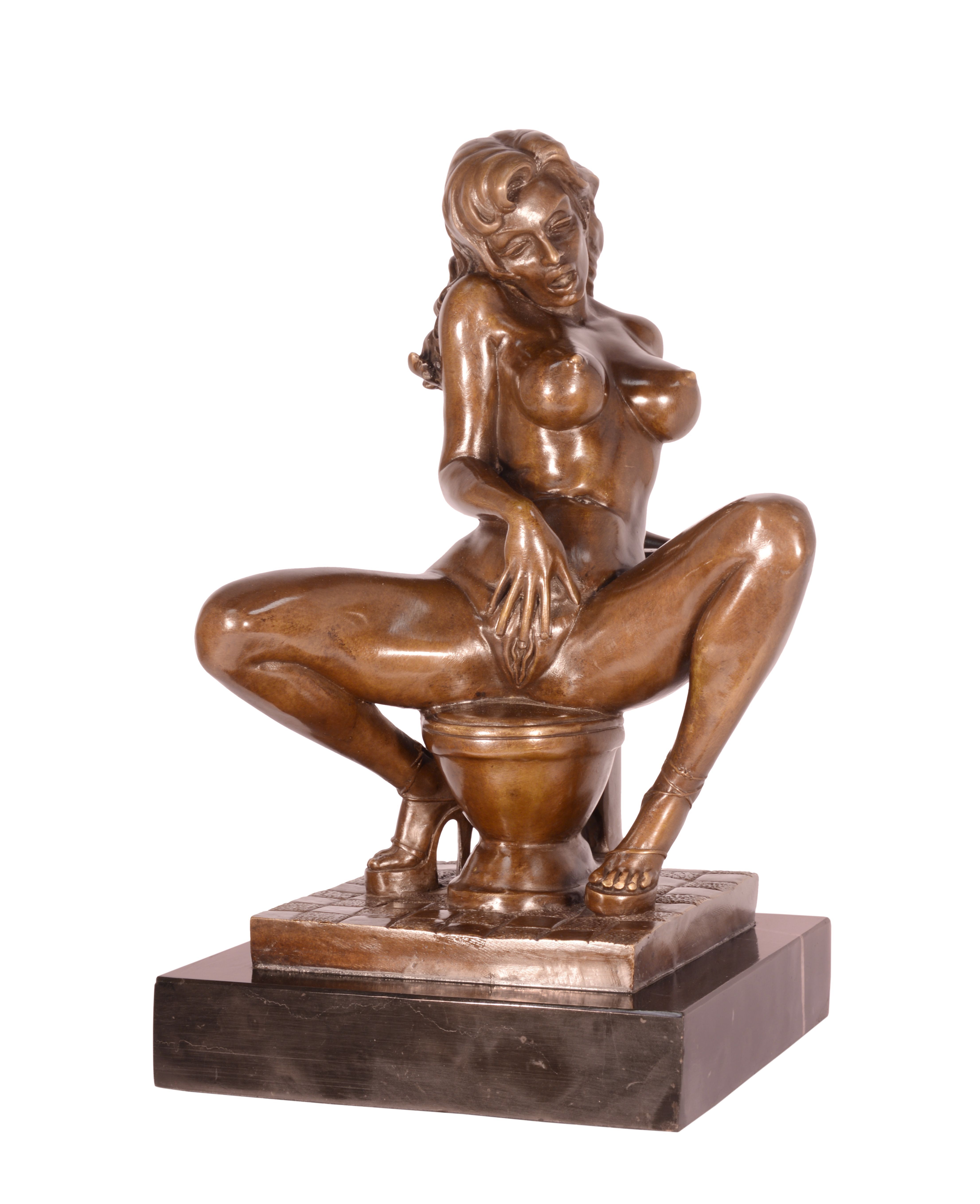 AN\u0020EROTIC\u0020BRONZE\u0020SCULPTURE\u0020OF\u0020A\u0020FEMALE\u0020NUDE\u0020ON\u0020TOILET