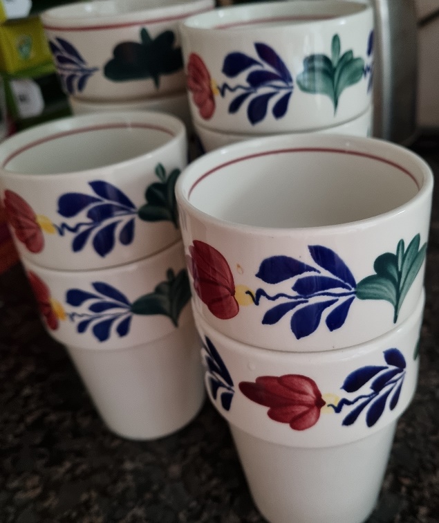 Boerenbont\u0020Melkbeker\u0020B\u002DKEUS\u0020Sonja\u0020\u002D\u0020set\u0020van\u00204\u0020stuks\u0020\u002D\u0020met\u0020kleine\u0020schade Boerenbont\u0020Melkbeker\u0020B\u002DKEUS\u0020Sonja\u0020\u002D\u0020set\u0020van\u00204\u0020stuks\u0020\u002D\u0020met\u0020kleine\u0020schade