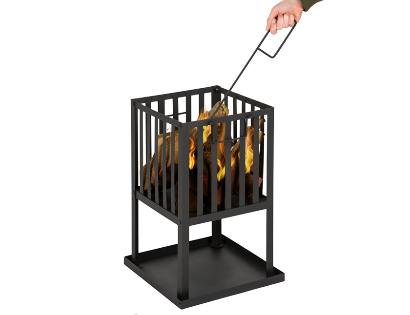 Stalen\u0020Vuurkorf\u0020vierkant\u002032\u0020x\u002032\u0020cm