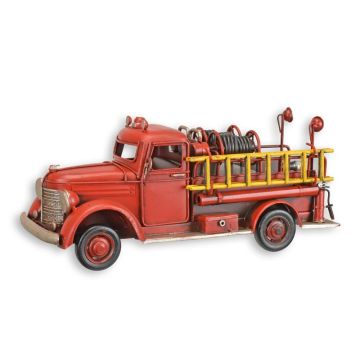 A TIN MODEL OF A FIRETRUCK