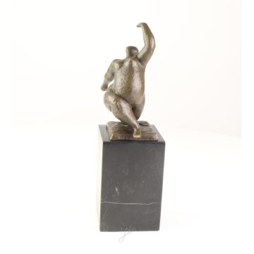 A MODERNIST BRONZE SCULPTURE OF A FEMALE NUDE