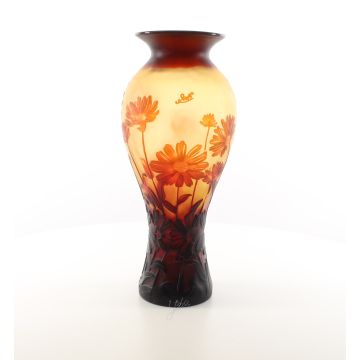 A CAMEO GLASS VASE 'DAISIES'