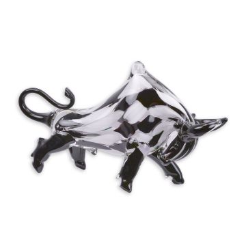 A MURANO STYLE GLASS FIGURINE OF A BULL