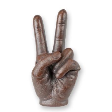 Gietijzeren sculptuur van een v-teken hand - roest look
