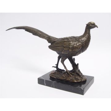 A BRONZE SCULPTURE OF A PHEASANT