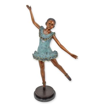 A BRONZE SCULPTURE OF A BALLERINA
