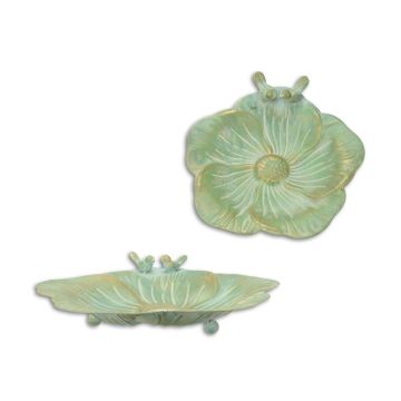 A PAIR OF FLOWER SHAPED IRON BIRD BATHS