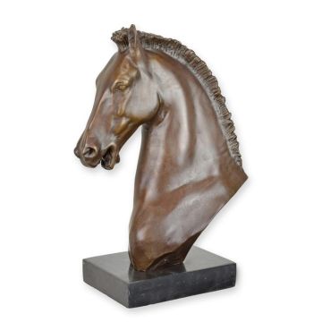 A BRONZE SCULPTURE OF A HORSE HEAD