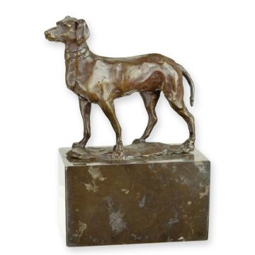 A BRONZE SCULPTURE OF A GREYHOUND