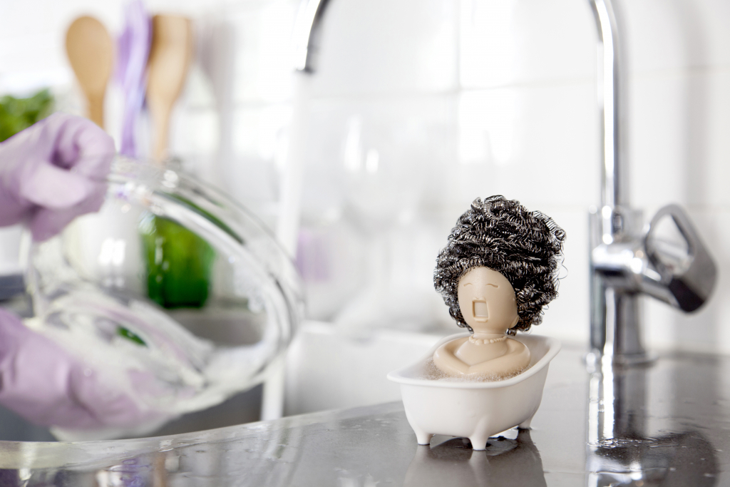 Peleg\u0020Design\u0020Soap\u0020Opera\u0020wordt\u0020vertaald\u0020naar\u0020het\u0020Nederlands.