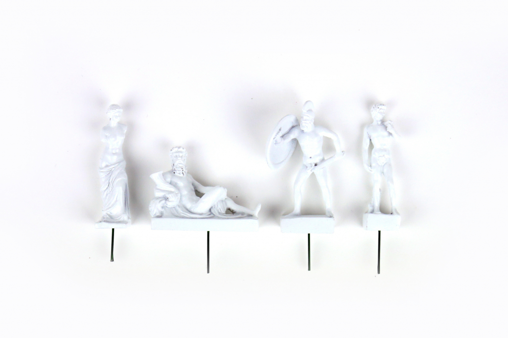 Gift\u0020Republic\u0020Plant\u0020Pot\u0020Standbeelden