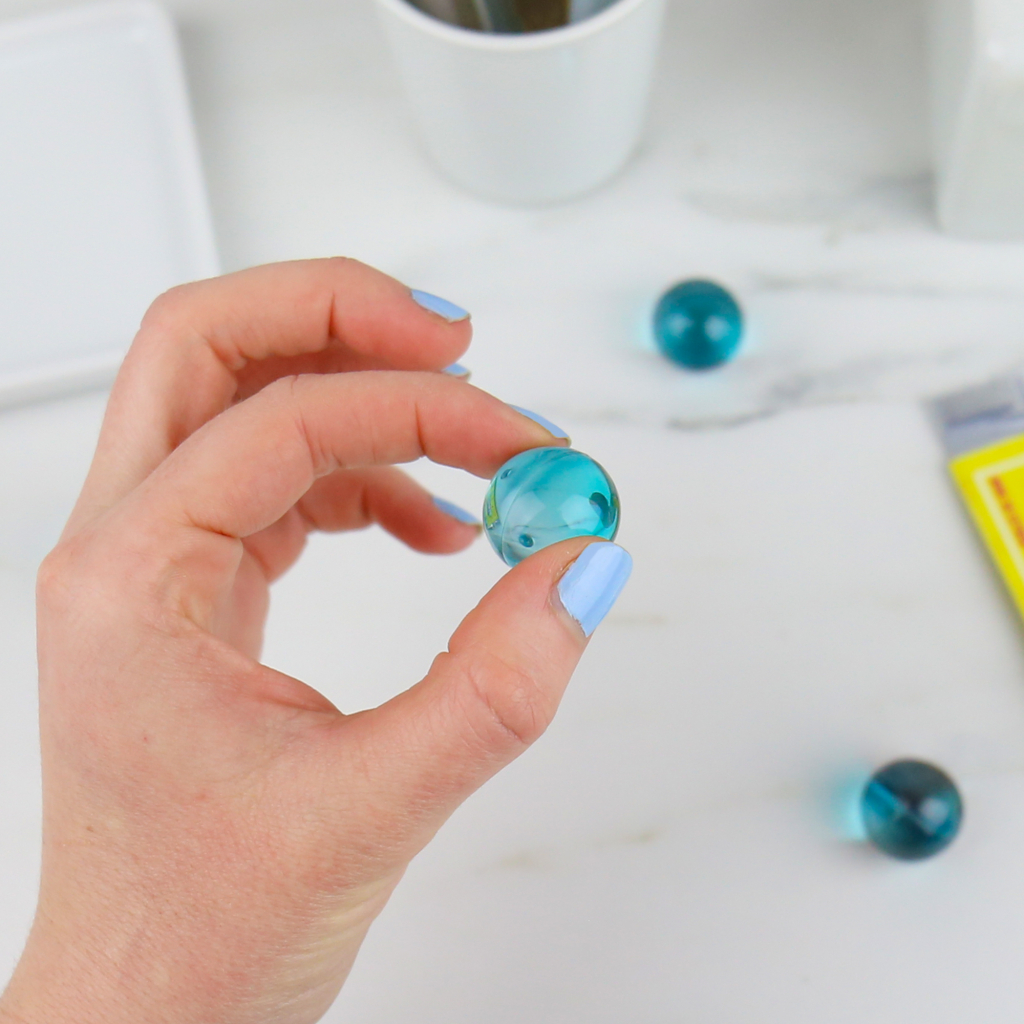 Gift\u0020Republic\u0020Badparels\u0020Wees\u0020Gelukkig