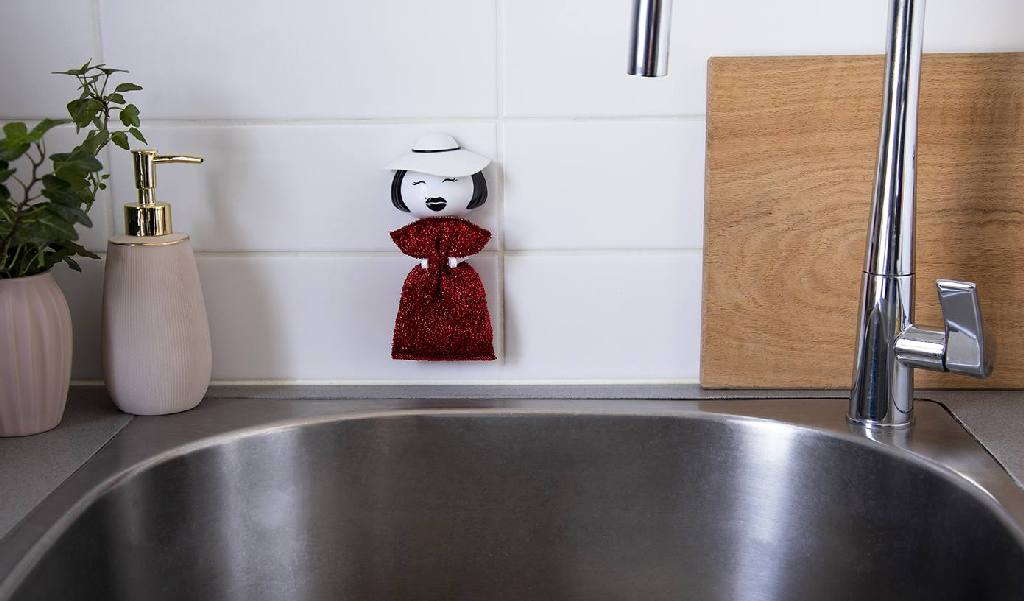 Peleg\u0020Mevrouw\u0020Spons Peleg\u0020Mevrouw\u0020Spons