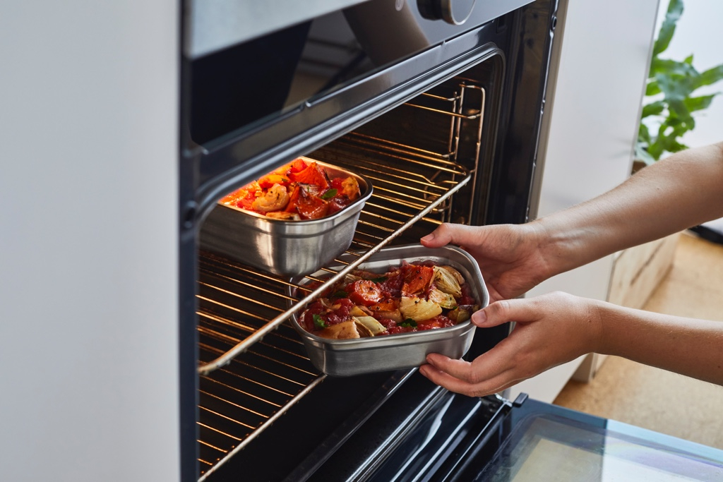 Zwart\u002BBlum\u0020Voedselbox\u0020Set\u0020Medium Zwart\u002BBlum\u0020Voedselbox\u0020Set\u0020Medium