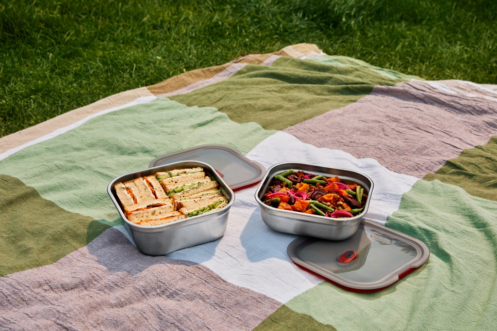 Zwart\u002BBlum\u0020Stalen\u0020Voedselbox\u0020Vierkant\u0020\u002D\u0020195x189x77mm\u0020\u002D\u0020Grijs\u002FRood