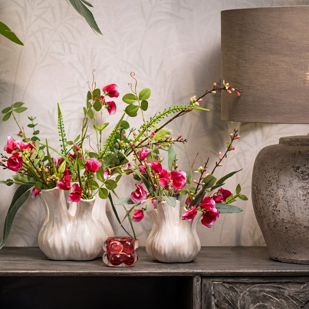 Vaas\u0020van\u0020wit\u0020keramiek\u0020\u0028B\u002FH\u002FD\u0029\u002020x21x20cm