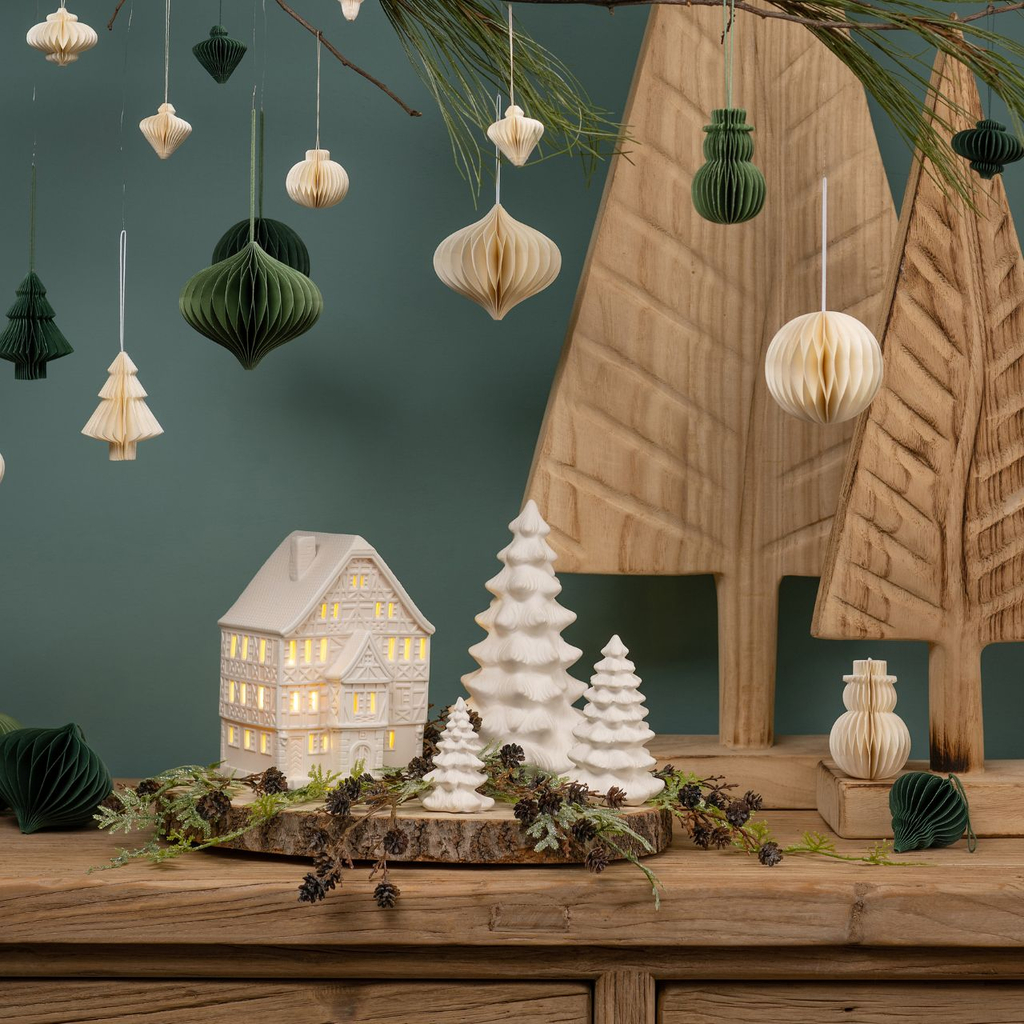 Wurm\u0020Lichthaus\u0020Bad\u0020Wimpfen\u0020van\u0020porselein,\u0020wit\u0020\u0028B\u002FH\u002FD\u0029\u002012x18x12cm