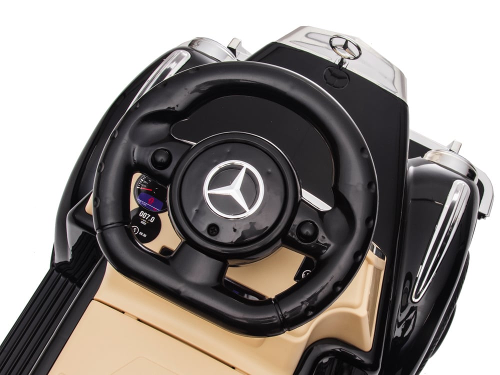 Mercedes\u002DBenz\u0020300S\u0020klassieker,\u0020loopauto Mercedes\u002DBenz\u0020300S\u0020klassieker,\u0020loopauto