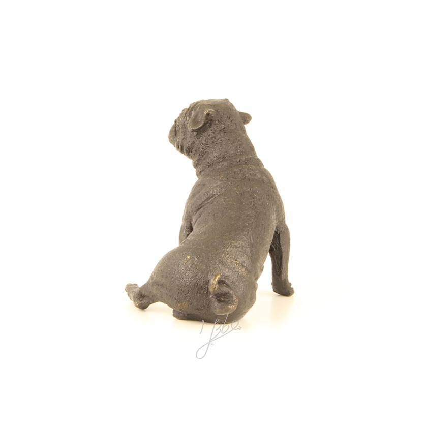 BRONZEN\u0020ZITTENDE\u0020MOPSHOND