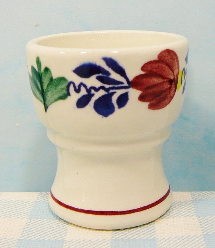 Boerenbont\u0020Eierdopje\u0020compleet\u0020met\u0020voet\u0020\u002D\u0020Aardewerk\u0020\u002D\u00201\u0020stuk