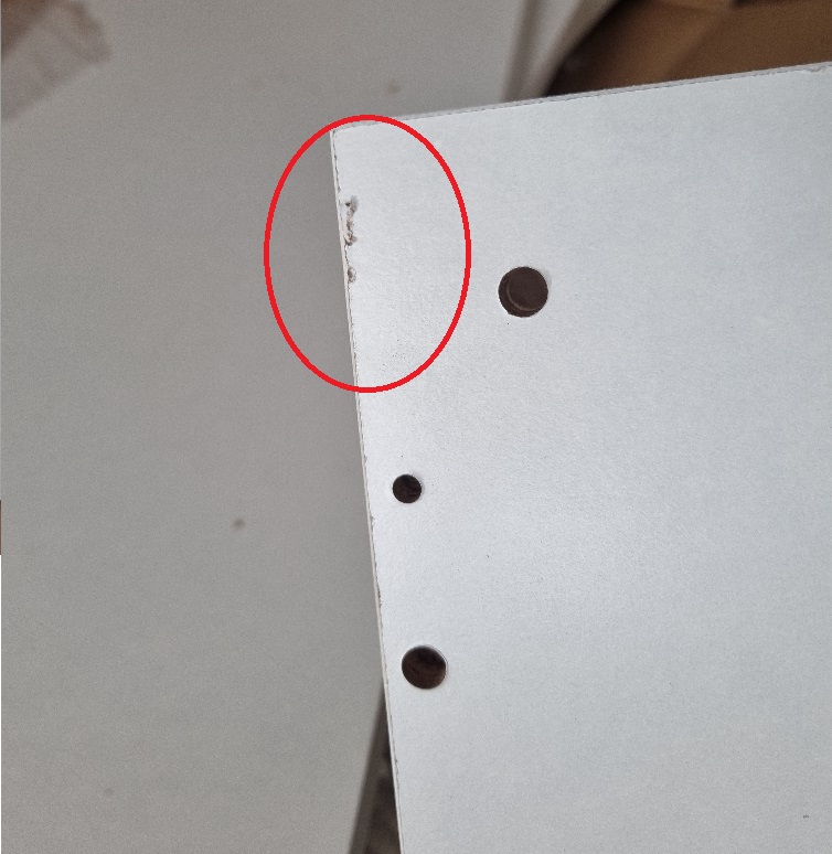 Platenkast\u0020bewerkt\u0020hout\u0020wit\u0020met\u0020lichte\u0020schade