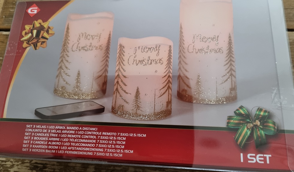 LED\u0020kaarsen\u002Fstompkaarsen\u0020met\u0020bewegende\u0020vlam\u0020en\u0020afstandsbediening\u0020\u002D\u0020Merry\u0020Christmas\u0020\u002D\u0020set\u0020van\u00203