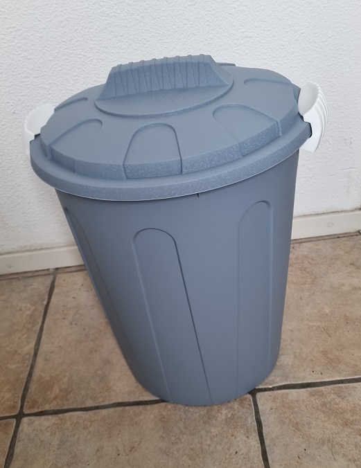 MaxiTon\u0020afvalemmer\u0020afvalbak\u0020met\u0020deksel\u002040\u0020liter\u0020polypropyleen\u0020blauw