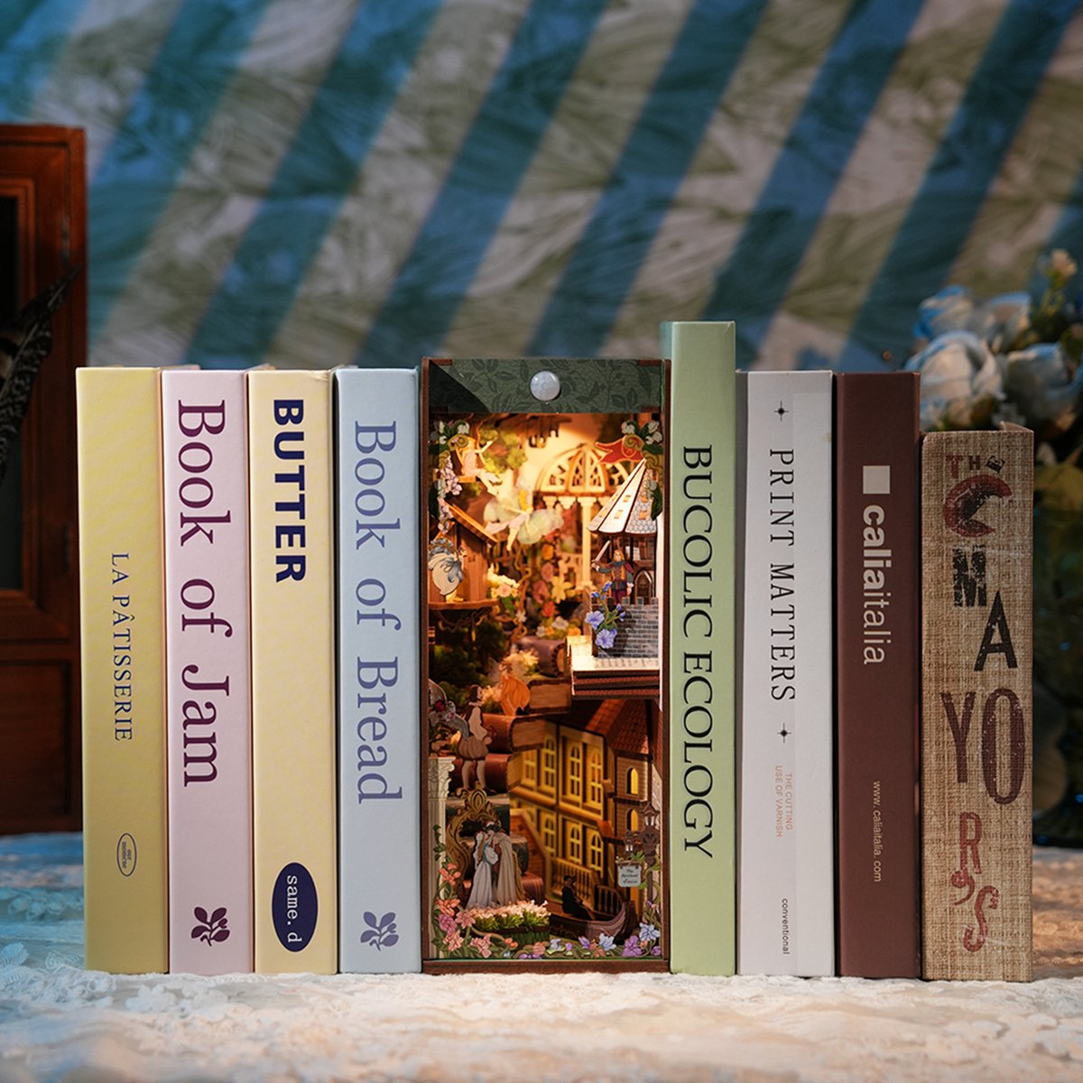 Tone\u002Dcheer\u0020Book\u0020Nook\u0020Shakespeare\u0027s\u0020Verse\u0020DIY\u0020Modelbouw\u0020Knutselen