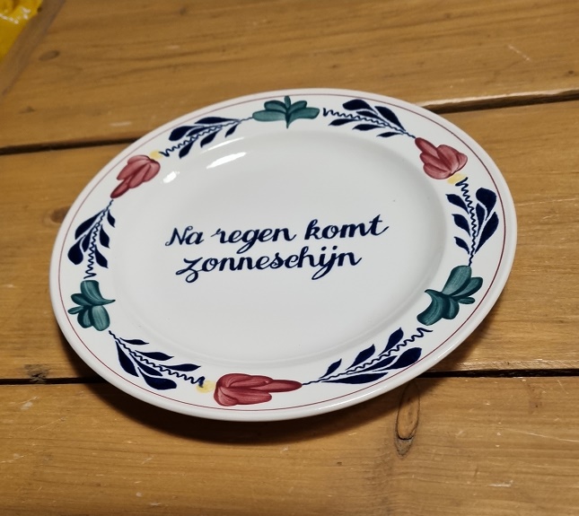Boerenbont\u0020Tekstbord\u0020\u0022Na\u0020regen\u0020komt\u0020Zonneschijn\u0022\u0020rond\u002021cm\u0020aardewerk